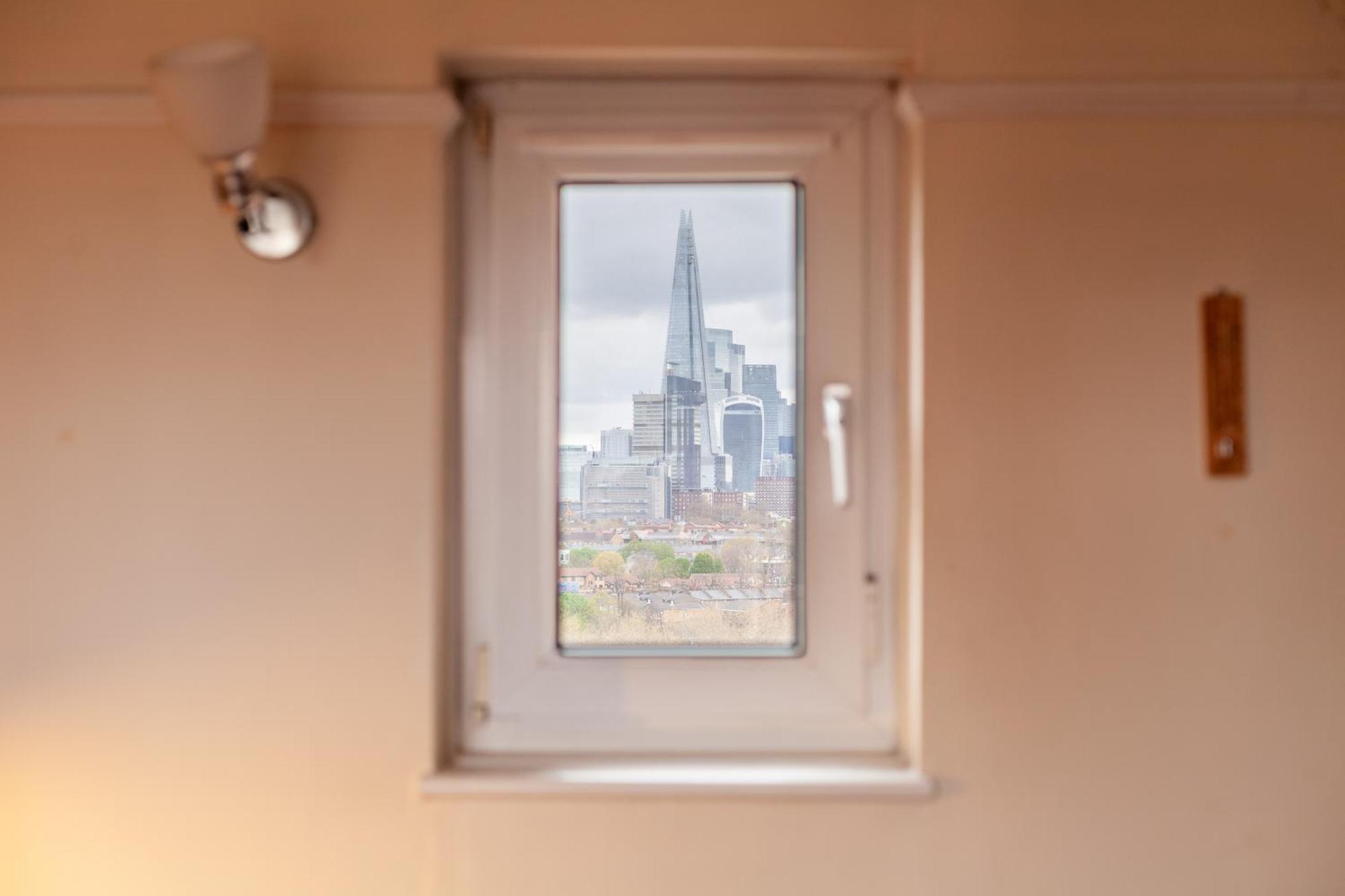 Elegant 1Br Flat With Balcony & City View, Walworth Londýn Exteriér fotografie