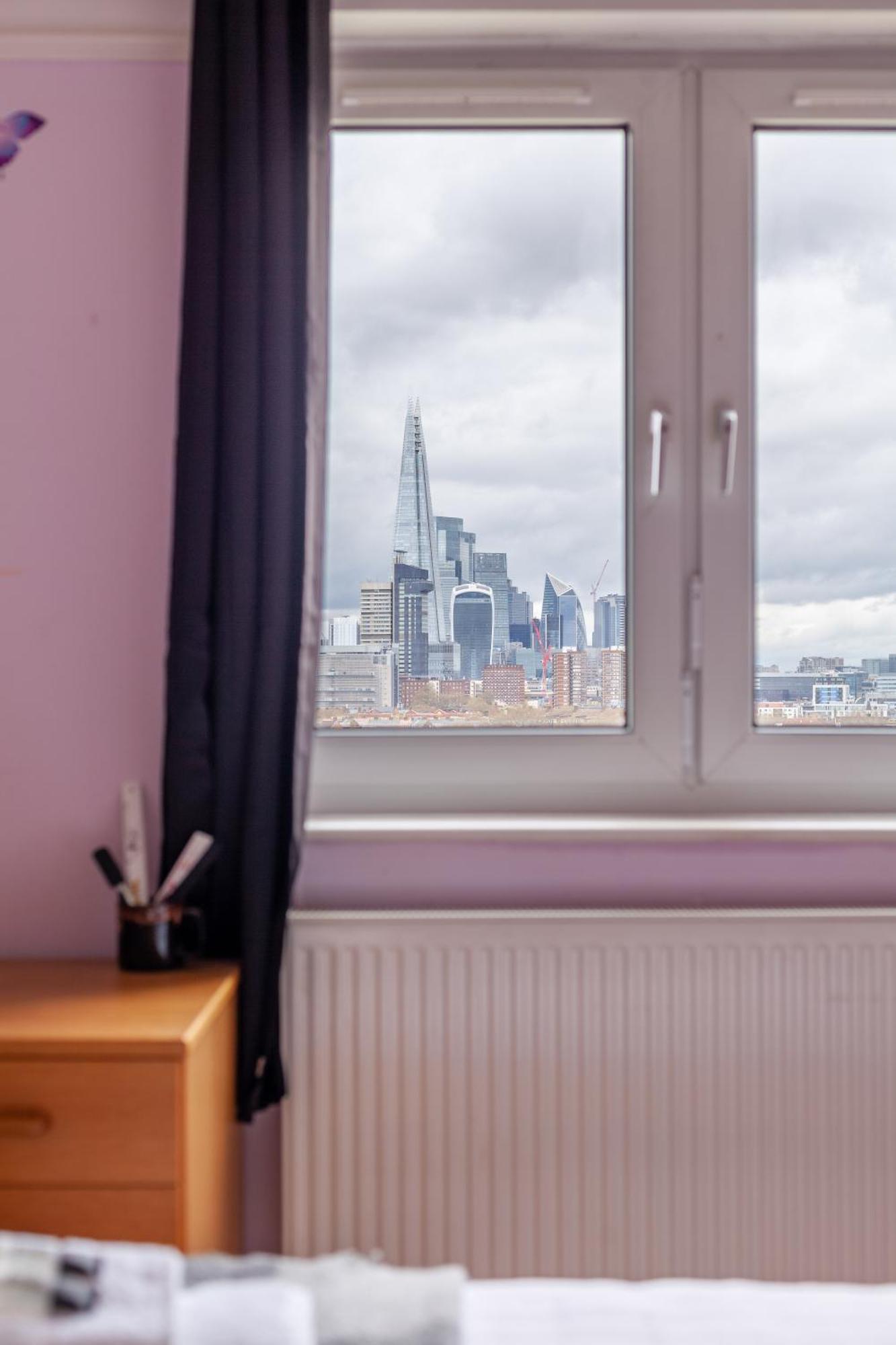 Elegant 1Br Flat With Balcony & City View, Walworth Londýn Exteriér fotografie